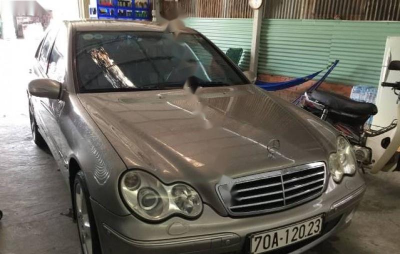 Mercedes-Benz C class C240 Avantgarde 2004 - Bán Mercedes C240 Avantgarde 2004, màu xám, 250 triệu