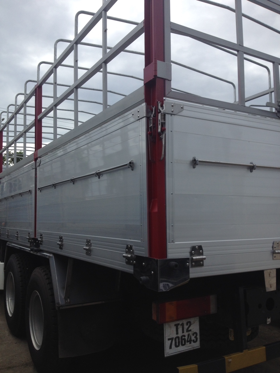 Xe tải Trên 10 tấn 2017 - Bán xe tải thùng 4 chân Chenglong tại Đà Nẵng