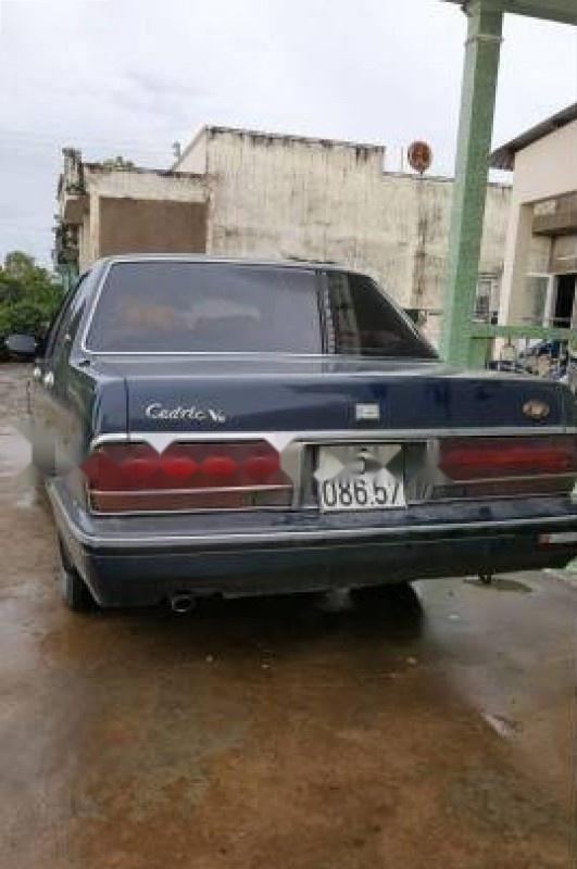 Nissan Cedric 1992 - Bán Nissan Cedric đời 1992, màu xanh lam, nhập khẩu còn mới, giá tốt