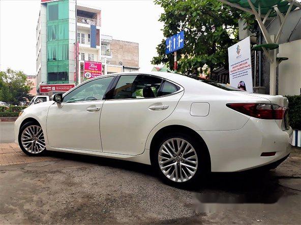 Lexus ES 350 2012 - Bán ô tô Lexus ES 350 đời 2012, màu trắng, xe nhập số tự động