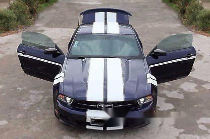 Ford Mustang 2011 - Cần bán gấp Ford Mustang đời 2011, nhập khẩu nguyên chiếc