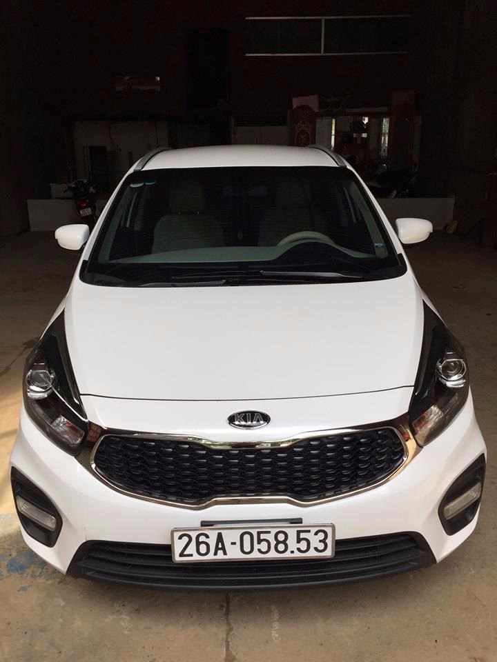 Kia Rondo 2017 - Bán xe Kia Rondo đời 2017, màu trắng, nhập khẩu chính hãng