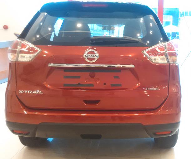 Nissan X trail 2.0 mid limited  2018 - Bán xe Nissan X trail 2.0 mid limited đời 2018, màu đỏ