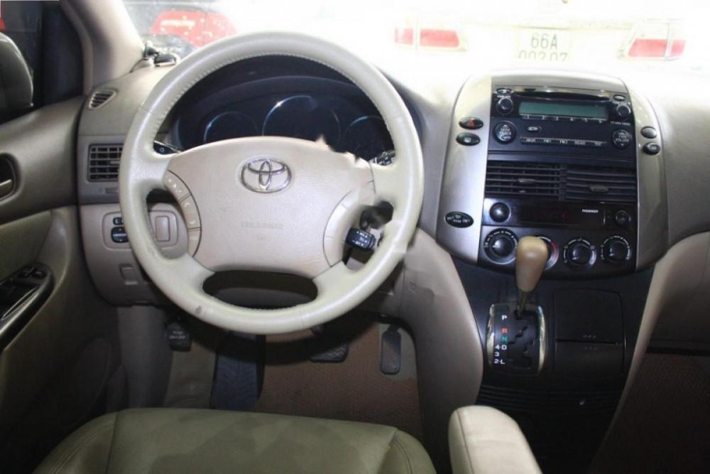 Toyota Sienna LE 2006 - Bán xe Toyota Sienna LE đời 2006, nhập khẩu nguyên chiếc chính chủ, 660tr