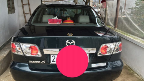 Mazda 6  2.0 MT  2004 - Cần bán Mazda 6 2.0 MT đời 2004, màu đen, 260tr