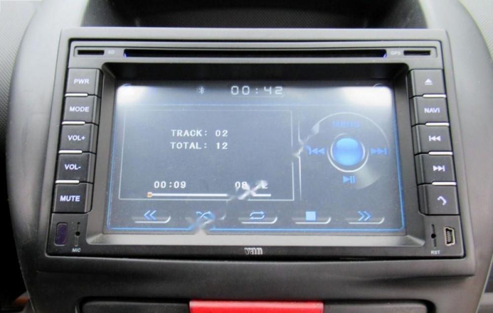 Toyota Yago 2005 - Cần bán lại xe Toyota Aygo năm 2005, màu xanh lam, xe nhập