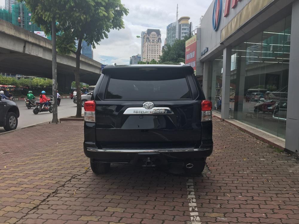 Toyota 4 Runner 4.0 SR5 2017 - Bán Toyota 4 Runner 4.0 SR5 đời 2017, màu đen, nhập khẩu