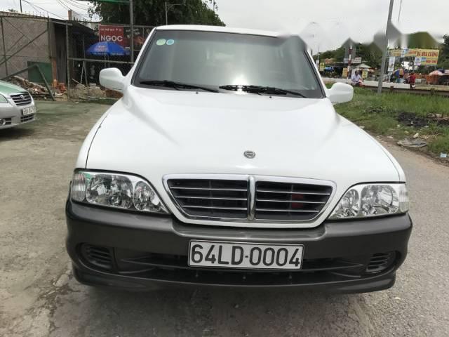 Ssangyong Musso 2004 - Bán ô tô Ssangyong Musso đời 2004, màu trắng