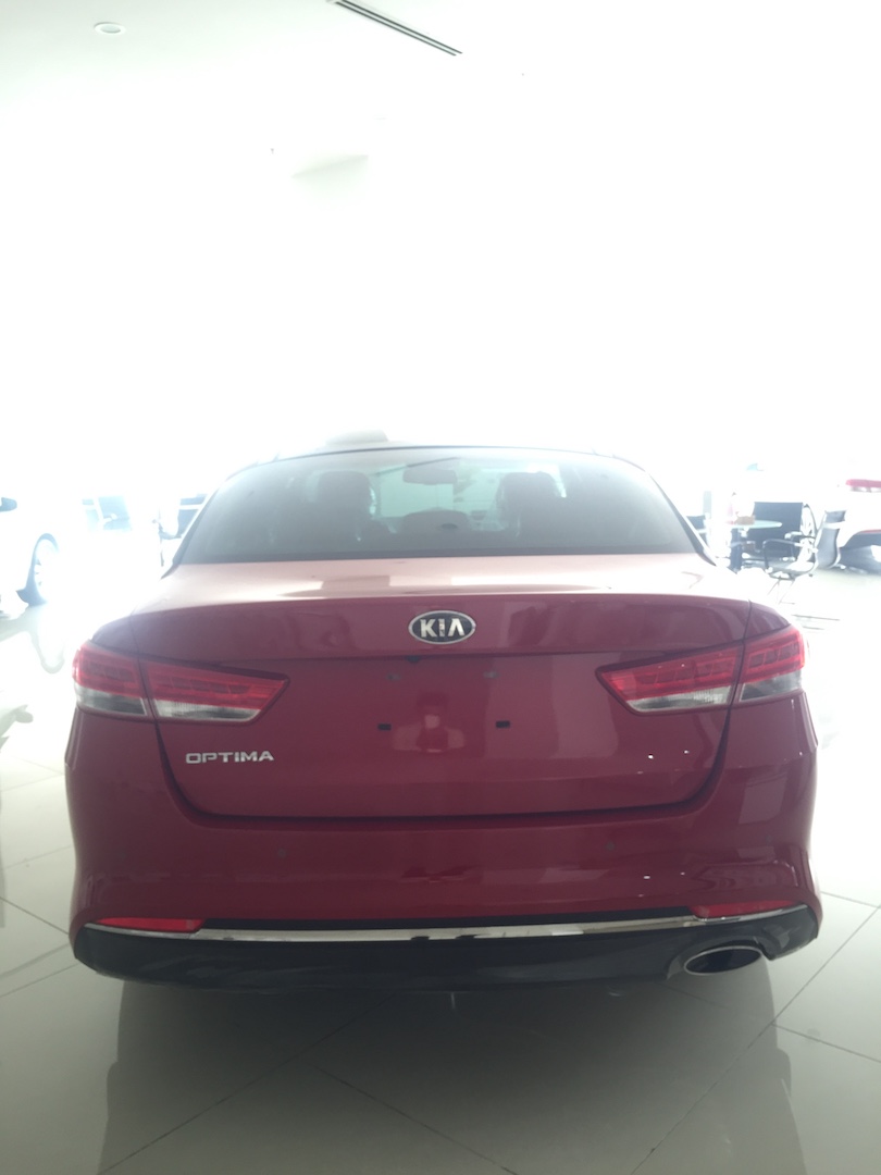 Kia Optima AT 2017 - Kia Optima chỉ cần 252 triệu rinh xe về ngay