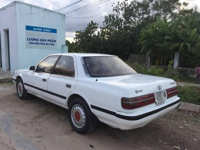 Toyota Cresta MT 2003 - Bán Toyota Cresta MT đời 2003, màu trắng