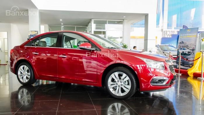 Chevrolet Cruze LTZ 1.8L 2017 - Bán Chevrolet Cruze - Chỉ với 50tr đã mua được chiếc xe mơ ước, hổ trợ nhiệt tình