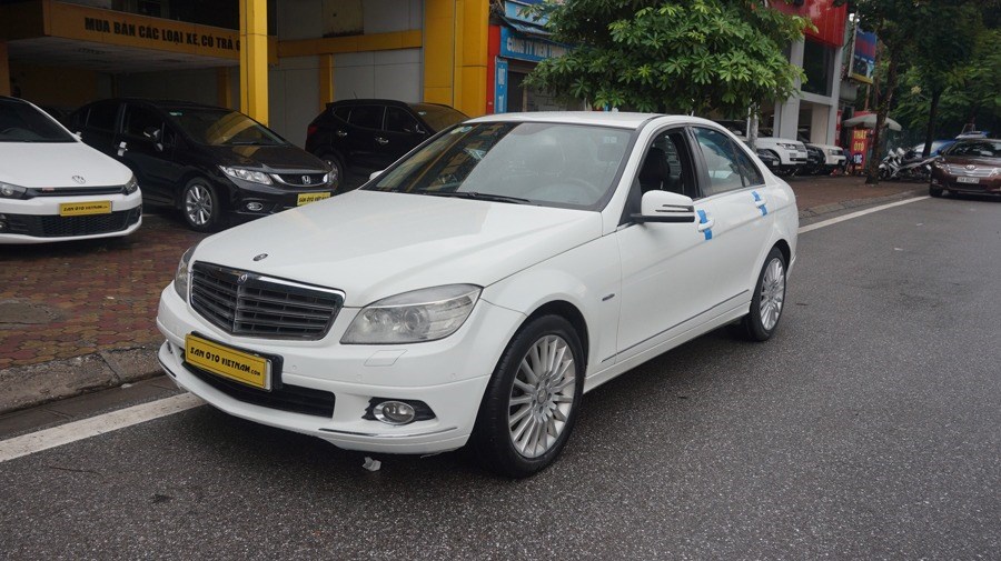 Mercedes-Benz C C250 2010 - Bán ô tô Mercedes C250 đời 2010, màu trắng, xe nhập, giá chỉ 600 triệu