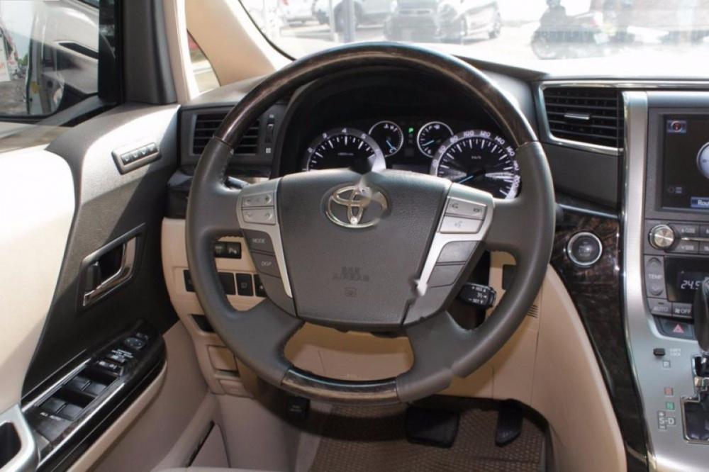 Toyota Alphard Limited 3.5 V6 2015 - Bán Toyota Alphard Limited 3.5 V6 sản xuất 2015, màu trắng, nhập khẩu