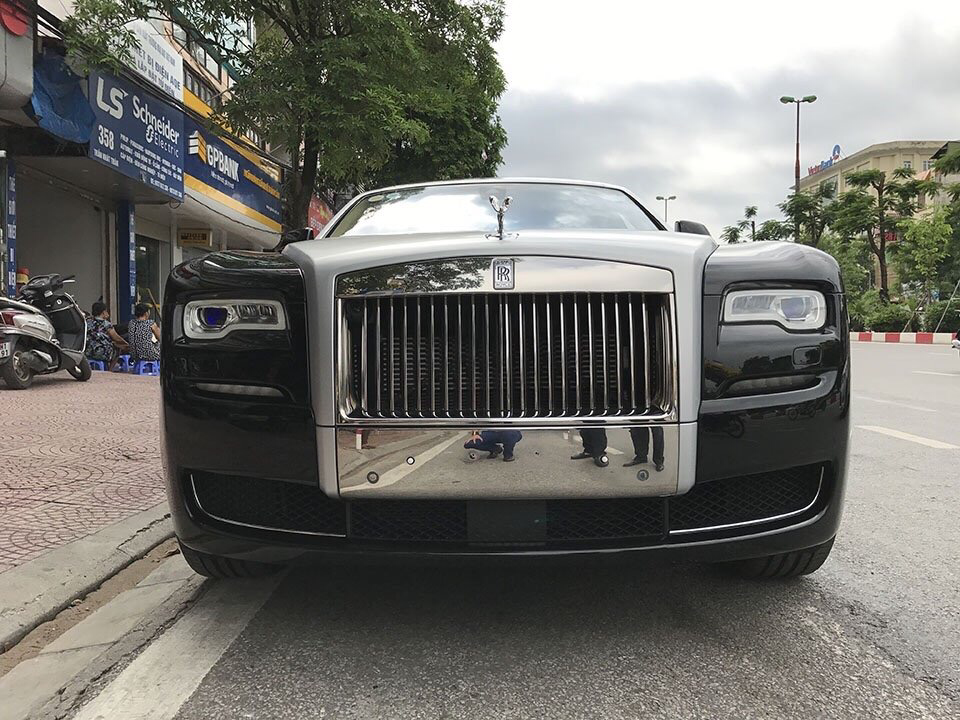 Rolls-Royce Ghost 2016 - Bán Rolls-Royce Ghost model 2017 màu đen, giá tốt: 0903 268 007