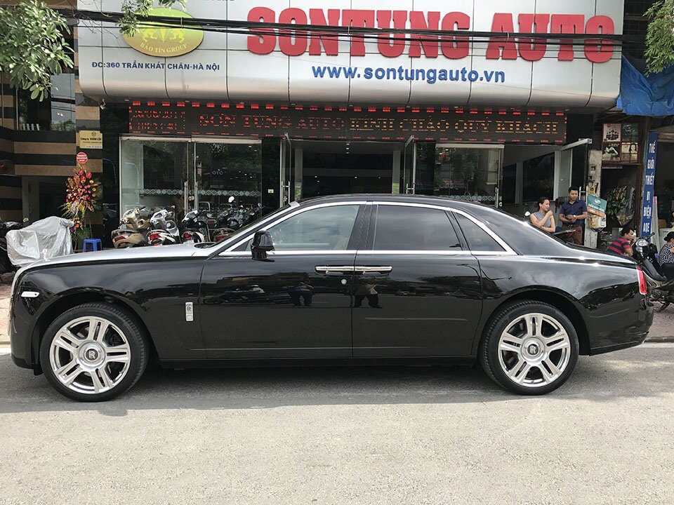 Rolls-Royce Ghost 2016 - Bán Rolls-Royce Ghost model 2017 màu đen, giá tốt: 0903 268 007