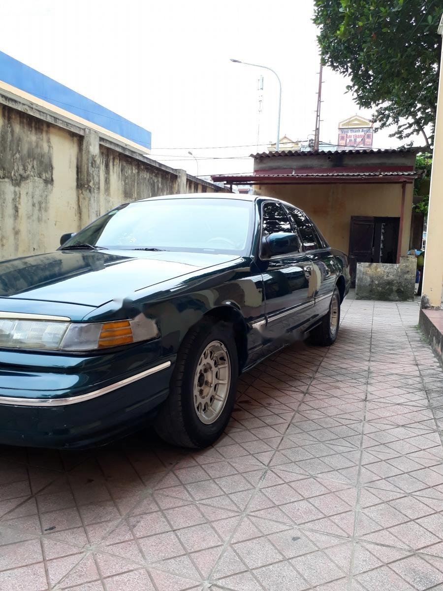 Ford Crown victoria 1995 - Bán Ford Crown Victoria sản xuất 1995, màu xanh lam, nhập khẩu nguyên chiếc, 130tr