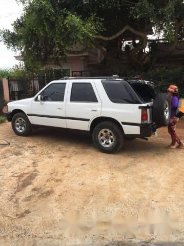 Isuzu Rodeo 1992 - Bán ô tô Isuzu Rodeo sản xuất 1992, màu trắng