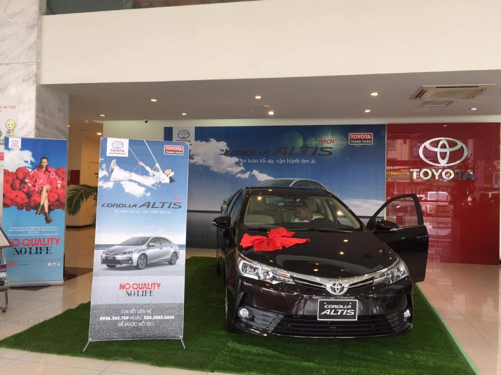 Toyota Corolla altis 1.8E CVT 2017 - Bán Corolla Altis 1.8E giao ngay, khuyến mãi cực sốc, hỗ trợ mua xe trả góp, thủ tục nhanh chóng, hotline 0987404316