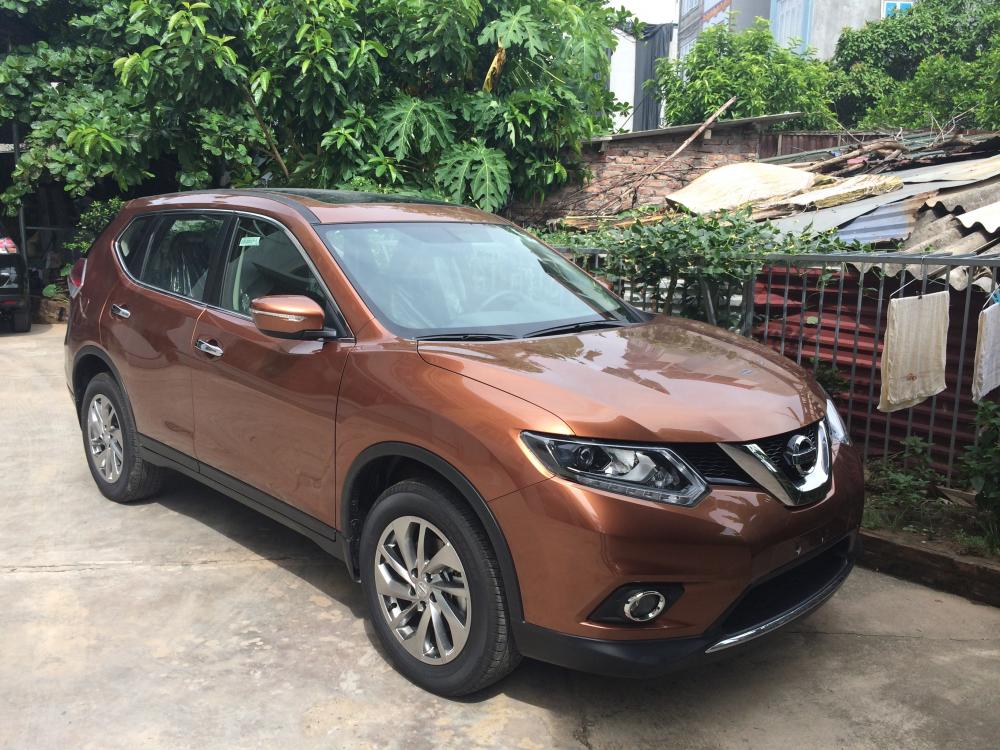 Nissan X trail 2.0 SL 2WD 2017 - Bán ô tô Nissan X trail 2.0 SL 2WD đời 2018 giá tốt nhất thị trường, liên hệ: 098.590.4400