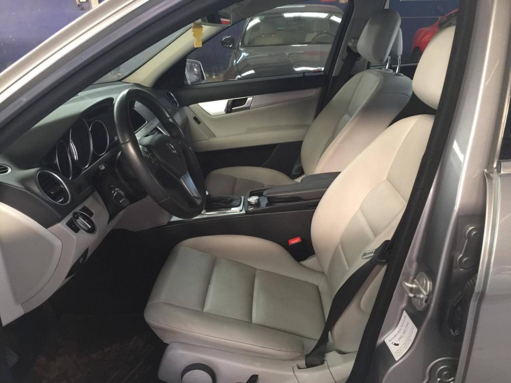 Mercedes-Benz C class C200 BE 2012 - Cần bán xe Mercedes C200 BE đời 2012, màu bạc, nhập khẩu nguyên chiếc