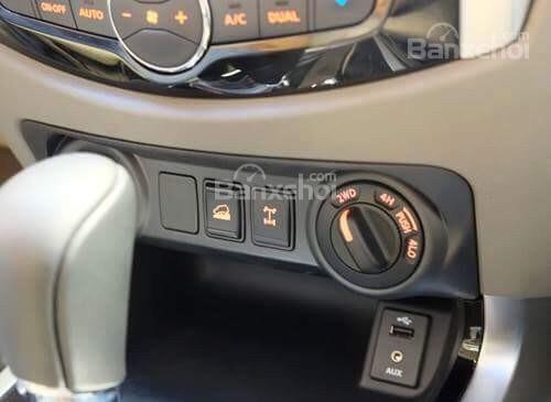 Nissan Navara NP300 2016 - Cần bán Nissan Navara 2016, nhập khẩu chính hãng, đủ màu, giao ngay