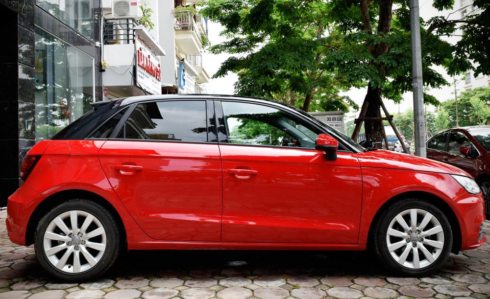 Audi A1 Sportback   2016 - Bán xe Audi A1 Sportback 5 cửa 2016, màu đỏ