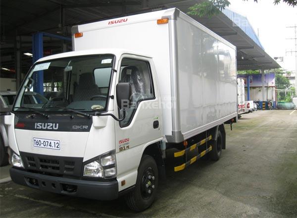 Isuzu QKR  55H 2017 - Bán xe tải Isuzu QKR55H tải 2,4 tấn, thùng dài 4,3m giá ưu đãi, vào thành phố