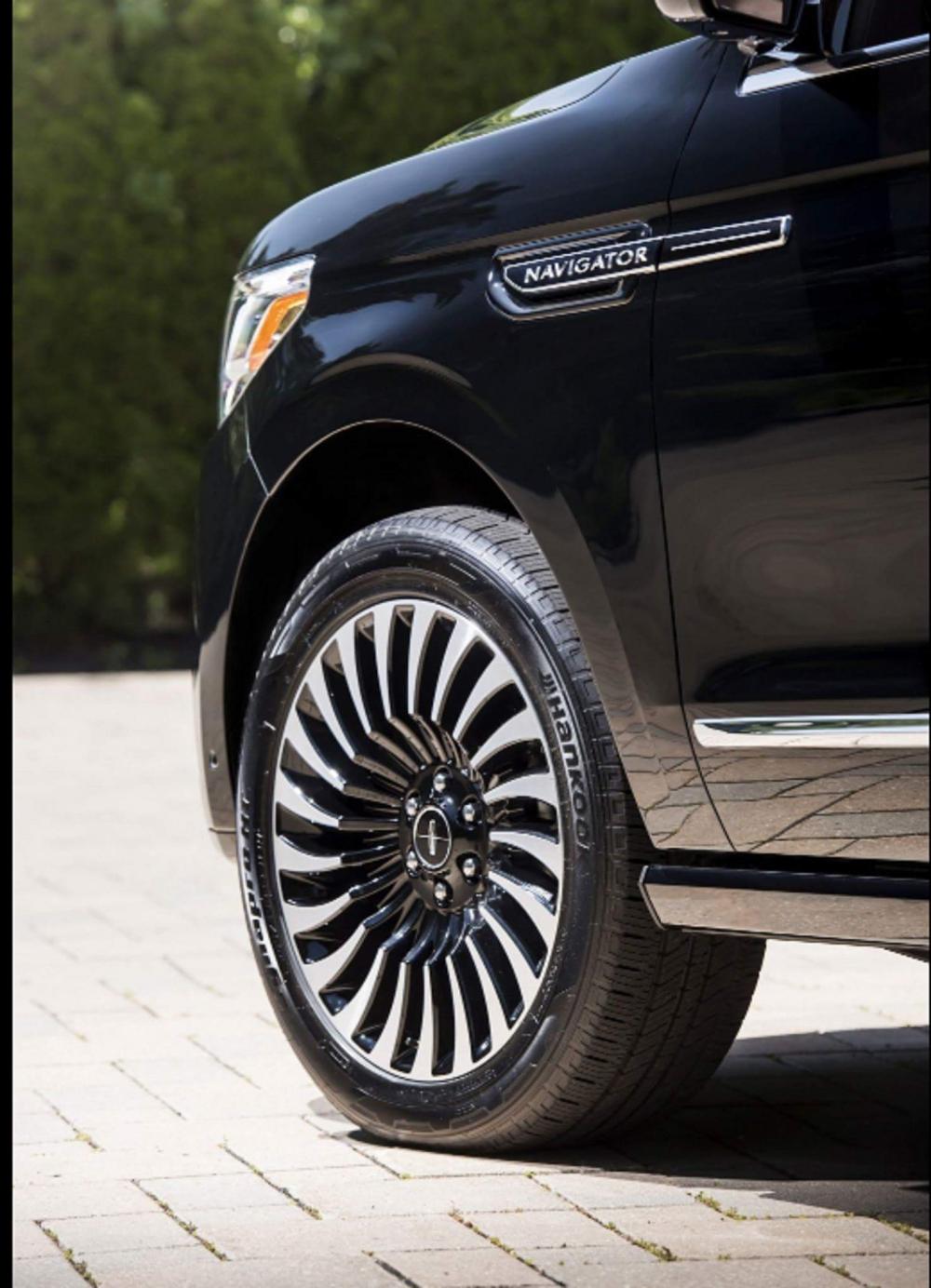 Lincoln Navigator Black Label 2017 - Bán Lincoln Navigator Black Label 2018, màu đen, xe nhập Mỹ, full options, xe giao ngay