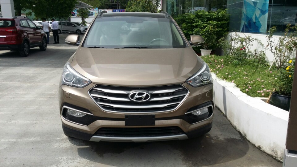 Hyundai Santa Fe 2017 - Bán Hyundai Santa Fe giảm shock lên đến 130 triệu + bảo hiểm vật chất và hơn thế nữa