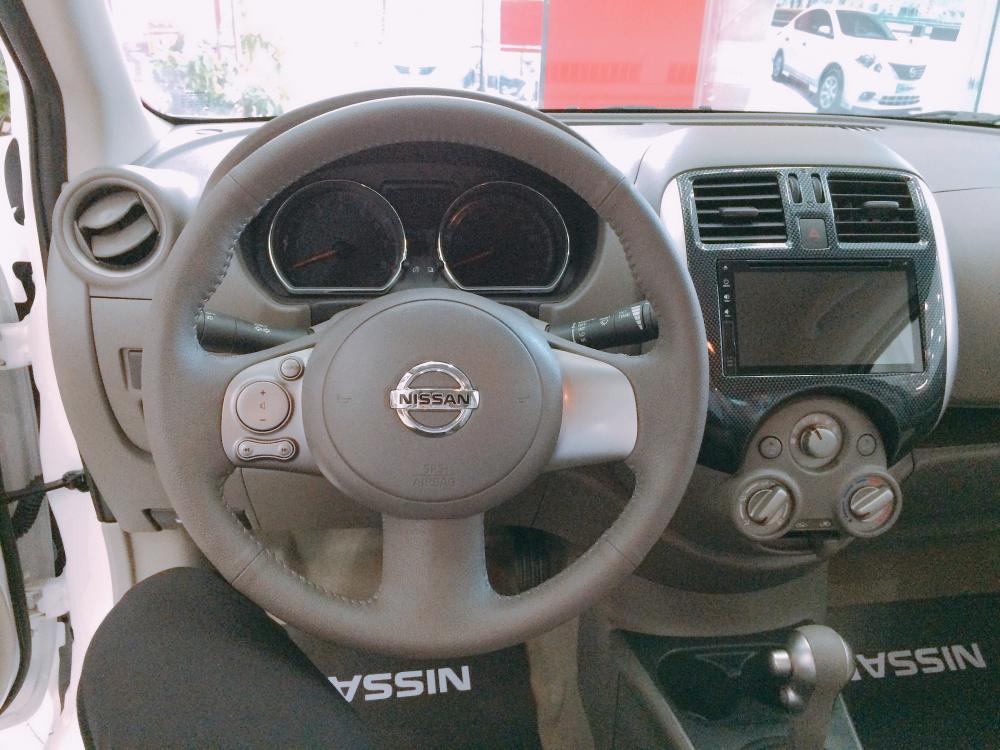 Nissan Sunny XV Premium 2017 - Bán xe Nissan Sunny Premium 2017, giá tốt nhất tháng. Liên hệ 098.590.4400