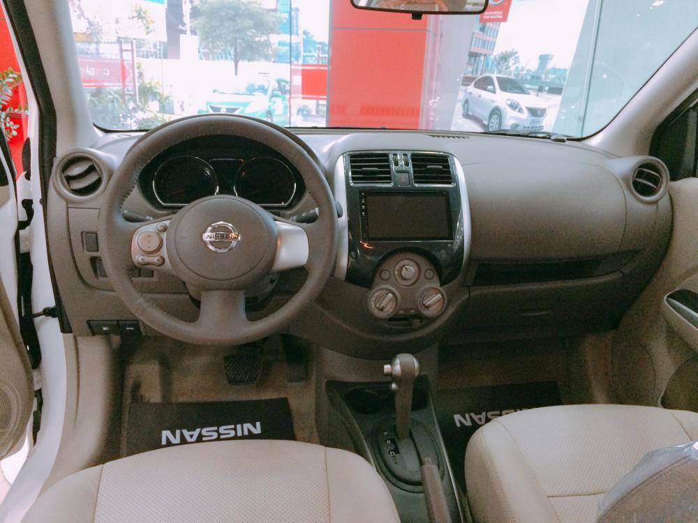 Nissan Sunny XV Premium 2017 - Bán xe Nissan Sunny Premium 2017, giá tốt nhất tháng. Liên hệ 098.590.4400