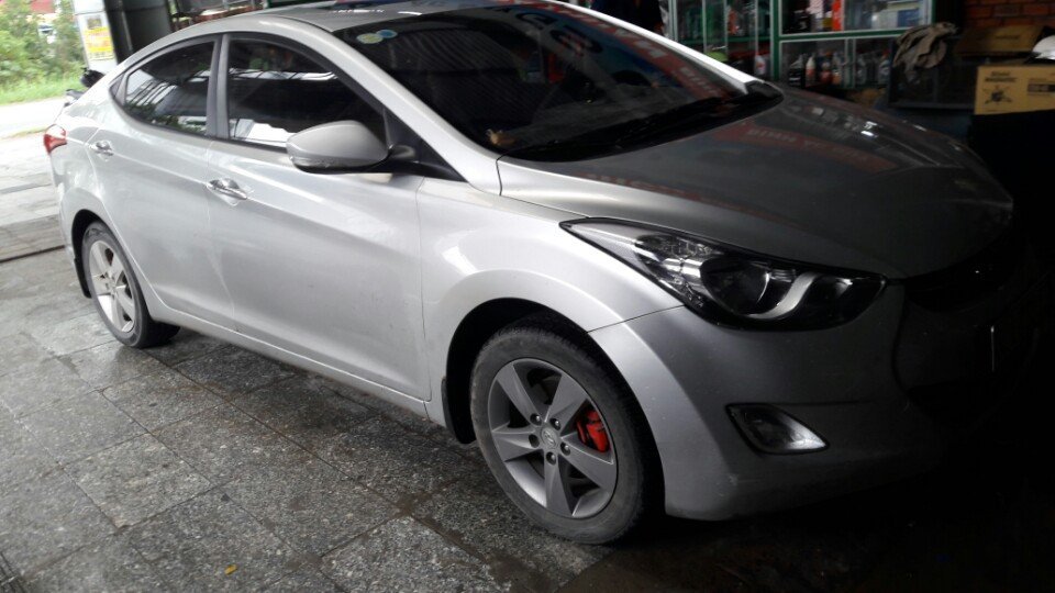 Hyundai Elantra GLS 2013 - Bán Hyundai Elantra GLS 1.8AT, 2013, màu bạc, bản nhập HQ, có hỗ trợ vay NH