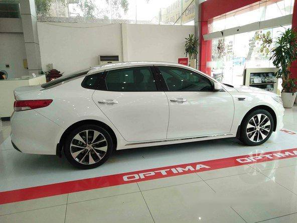 Kia Optima GAT 2017 - Siêu hot! Kia Optima GAT 2017 giá chỉ còn 819 triệu, trả trước chỉ từ 169 triệu là có xe. Hotline: Tâm 0938.805.635