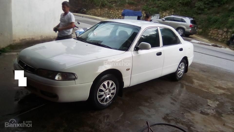 Mazda 626 1996 - Bán xe Mazda 626 sản xuất 1996, màu trắng