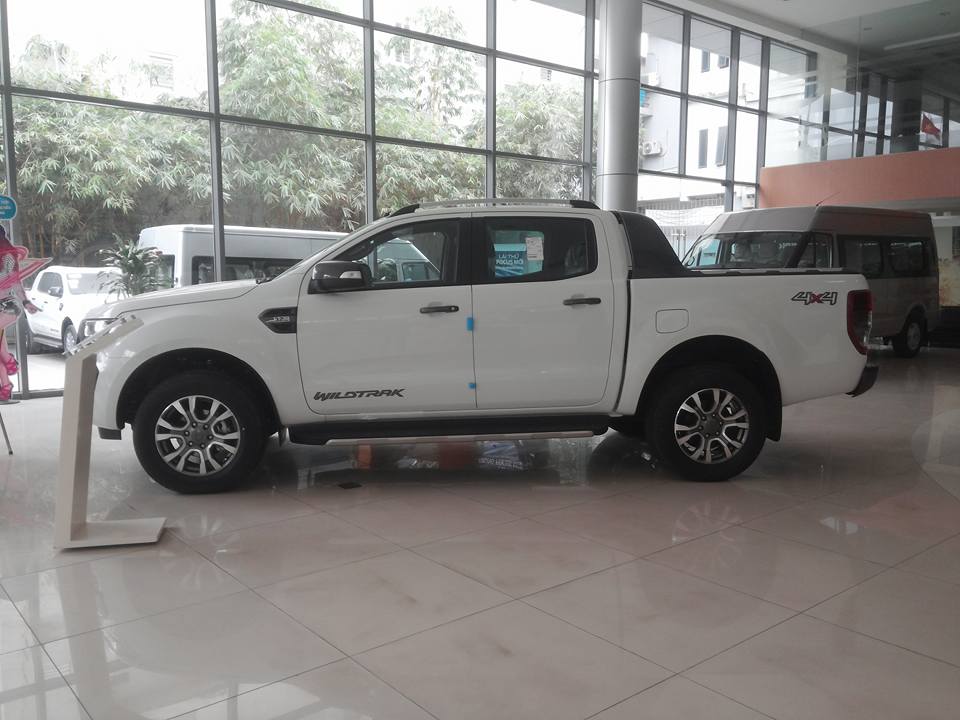 Ford Ranger Wildtrak 3.2L AT 4x4 2017 - Ford Ranger Wildtrak 3.2L AT 4x4, đủ màu, giao ngay, nhập khẩu nguyên chiếc