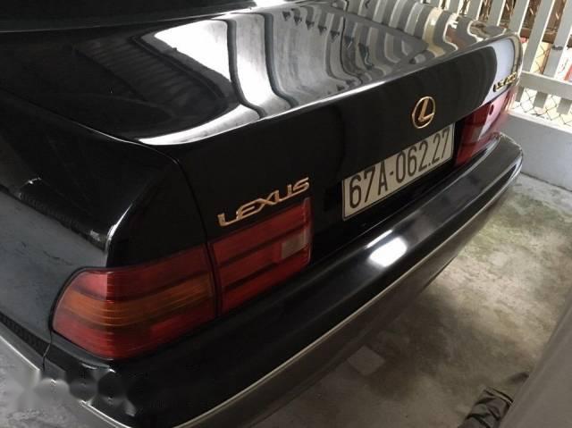 Lexus LS 400 1996 - Gia đình bán Lexus LS 400 đời 1996, màu đen