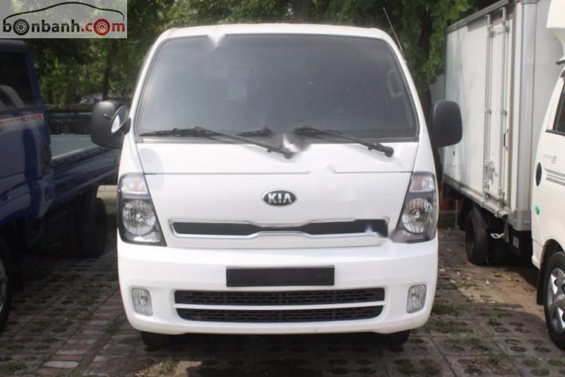 Kia Bongo III  2013 - Bán gấp Kia Bongo III 2013, màu trắng, nhập khẩu