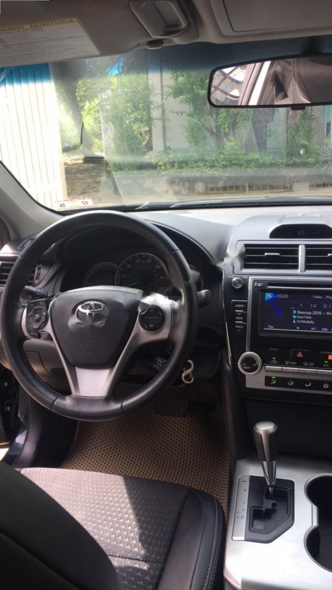 Toyota Camry SE 2013 - Chính chủ bán Toyota Camry SE đời 2013, màu đen, xe nhập