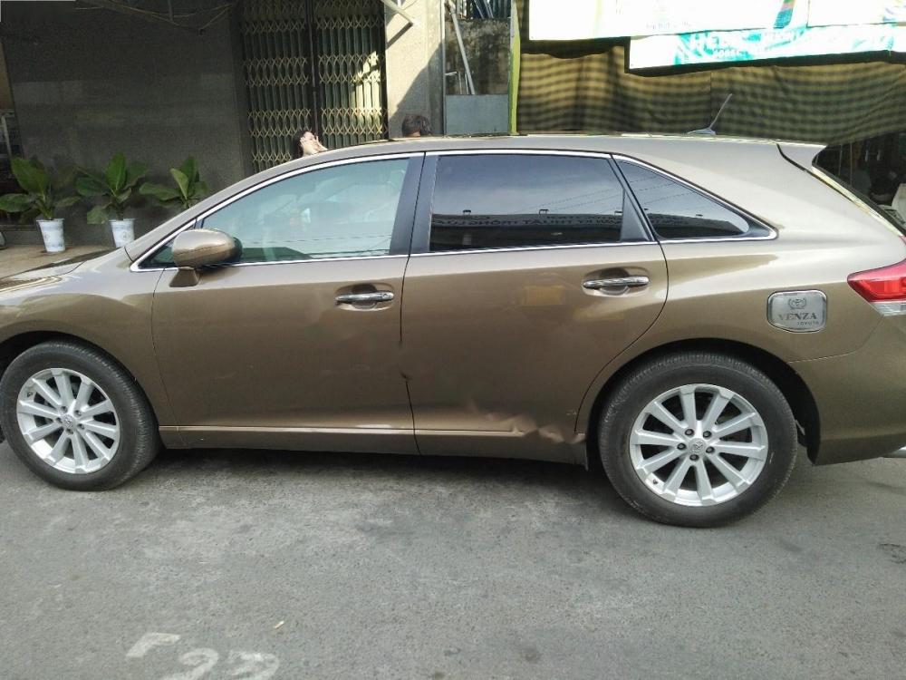 Toyota Venza 2.7 2009 - Cần bán xe Toyota Venza 2.7 đời 2009, màu nâu, xe nhập giá cạnh tranh