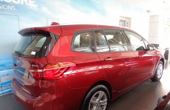 BMW 2 Series  218I AT 2017 - Bán xe BMW 2 Series 218I AT đời 2017, màu đỏ, xe nhập