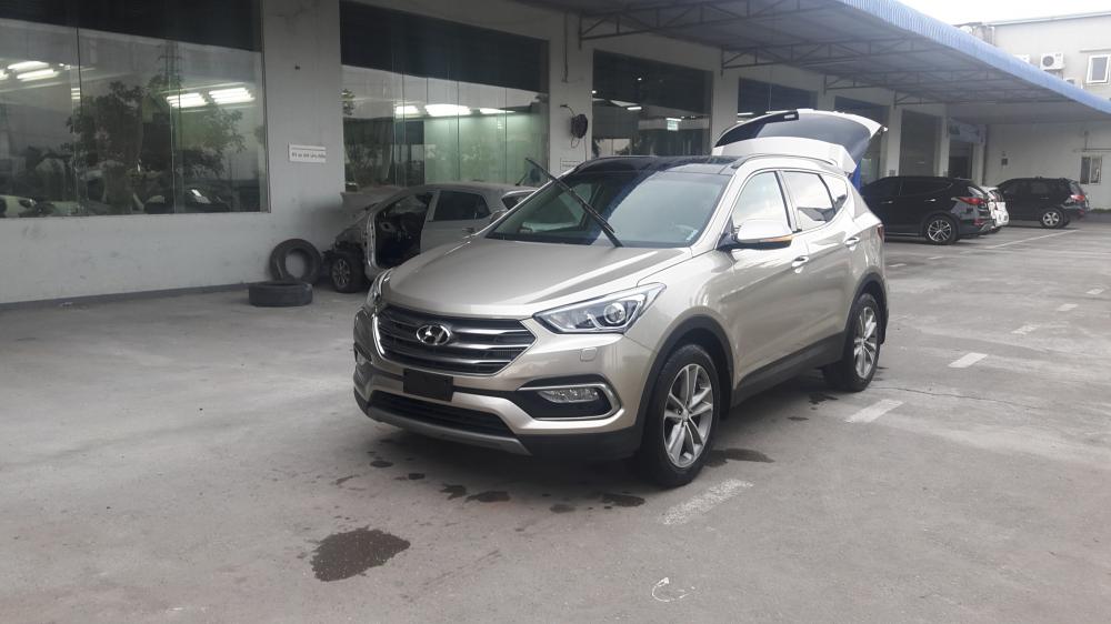 Hyundai Santa Fe AT 2018 - Bán Hyundai Santa Fe AT đời 2018, màu be