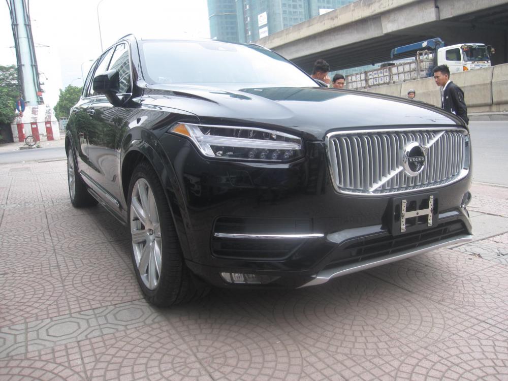 Volvo XC90 2017 - Bán xe Volvo XC90 đời 2017, màu đen, nhập khẩu