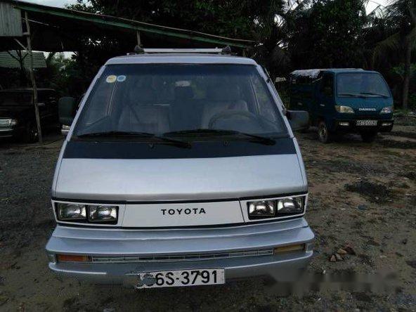 Toyota Van 1985 - Cần bán lại xe Toyota Van đời 1985, màu bạc số sàn