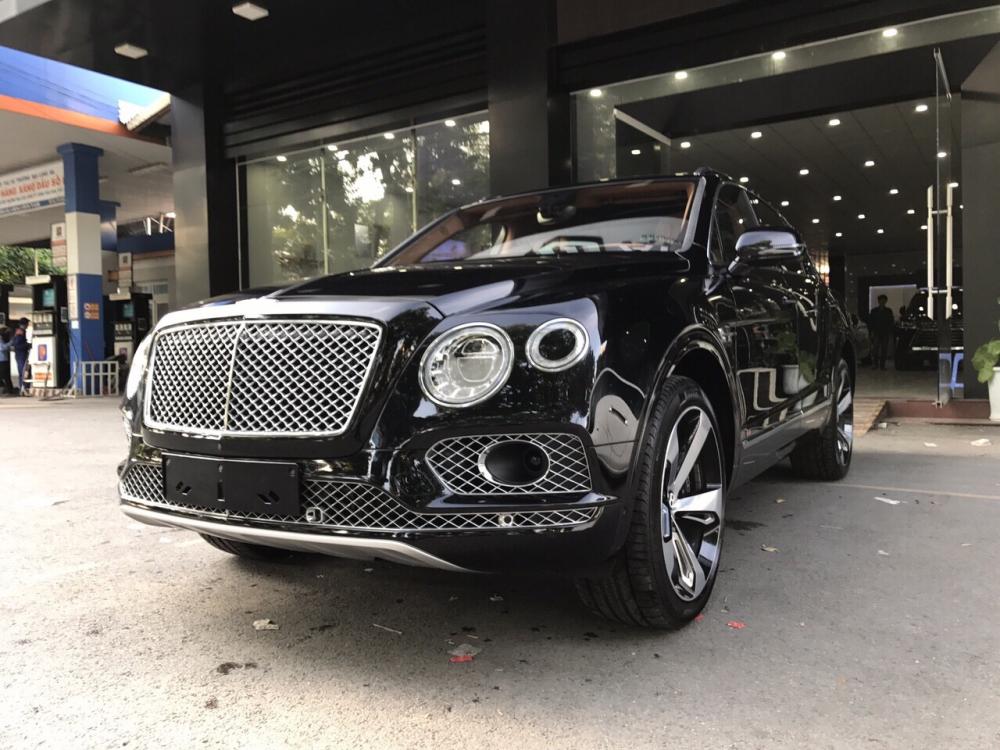 Bentley Bentayga 2019 - Bán Bentley Bentayga First Edition sản xuất 2019, giấy tờ trao tay, giá cạnh tranh, có thương lượng