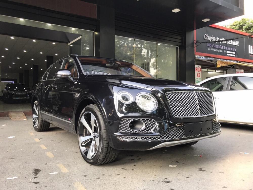 Bentley Bentayga 2019 - Bán Bentley Bentayga First Edition sản xuất 2019, giấy tờ trao tay, giá cạnh tranh, có thương lượng