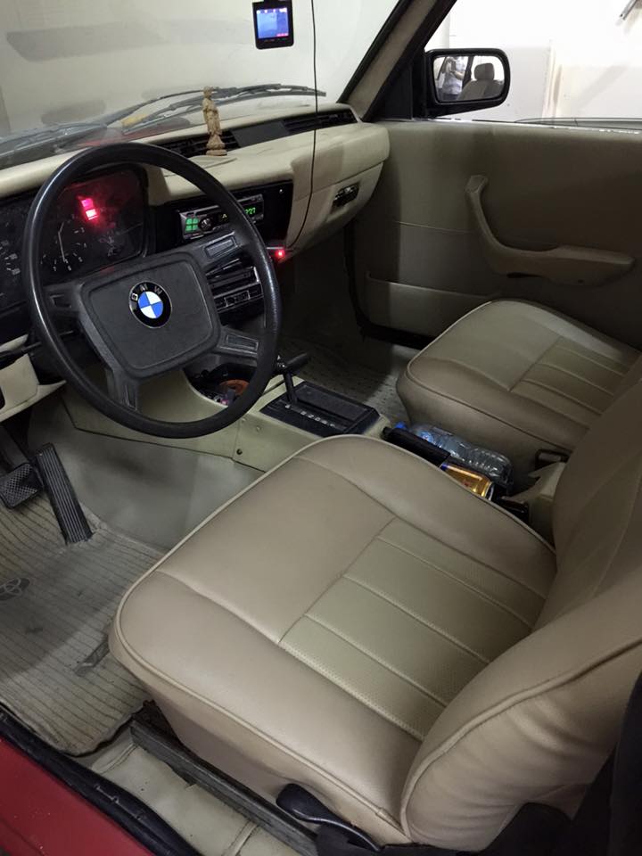 BMW M2 SLX 1987 - Bán xe BMW 2 cửa số tự động, động cơ 2.0l Sports đời 1987, màu đỏ, xe nhập, giá chỉ 99 triệu