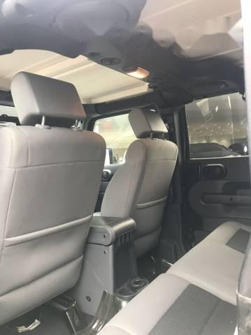 Jeep Wrangler AT 2010 - Cần bán gấp Jeep Wrangler AT đời 2010