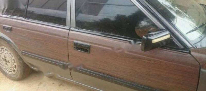 Nissan Maxima 1986 - Cần bán Nissan Maxima đời 1986, màu xám, nhập khẩu nguyên chiếc, 50 triệu