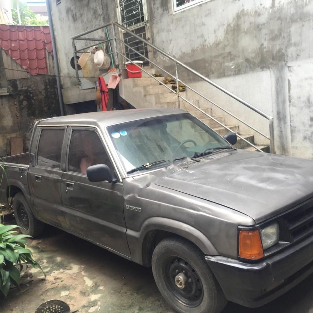 Mazda B series B2200 1996 - Bán Mazda B series B2200 đời 1996, màu nâu, xe nhập, 56tr