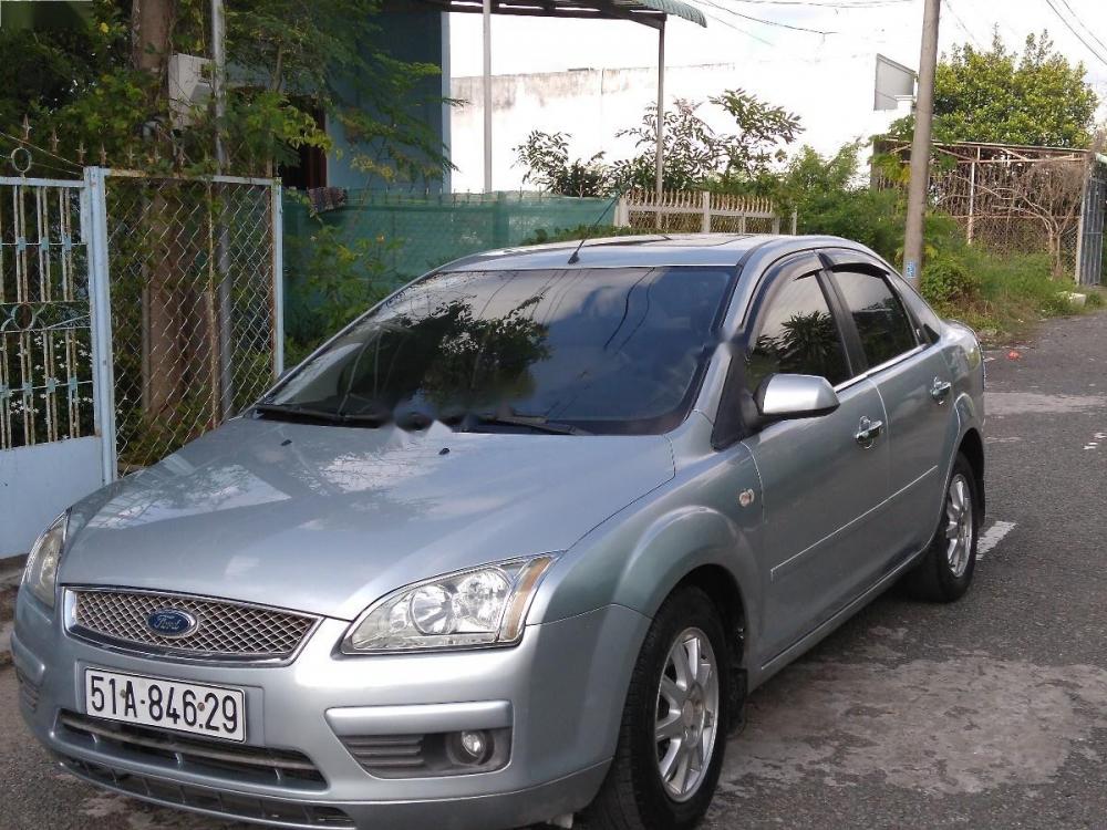 Ford Focus 2.0 AT 2007 - Cần bán gấp Ford Focus 2.0 AT năm 2007, màu bạc chính chủ